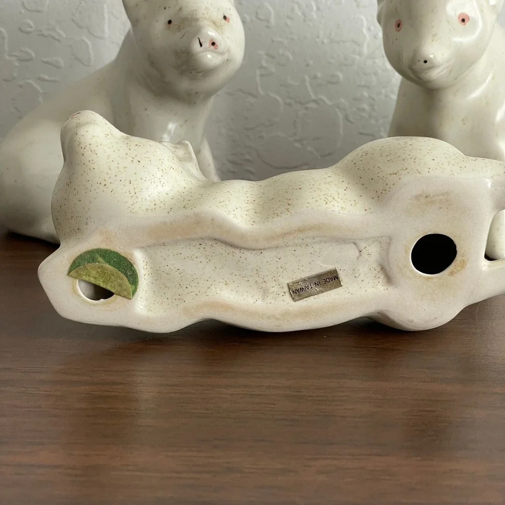 Vintage‎ Ceramic Albino Pigs Set Figurines Taiwan Farmhouse Cottagecore